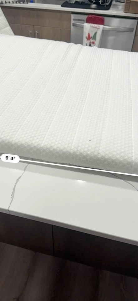 Queen Mattress Topper – Excellent Condition - photo 4