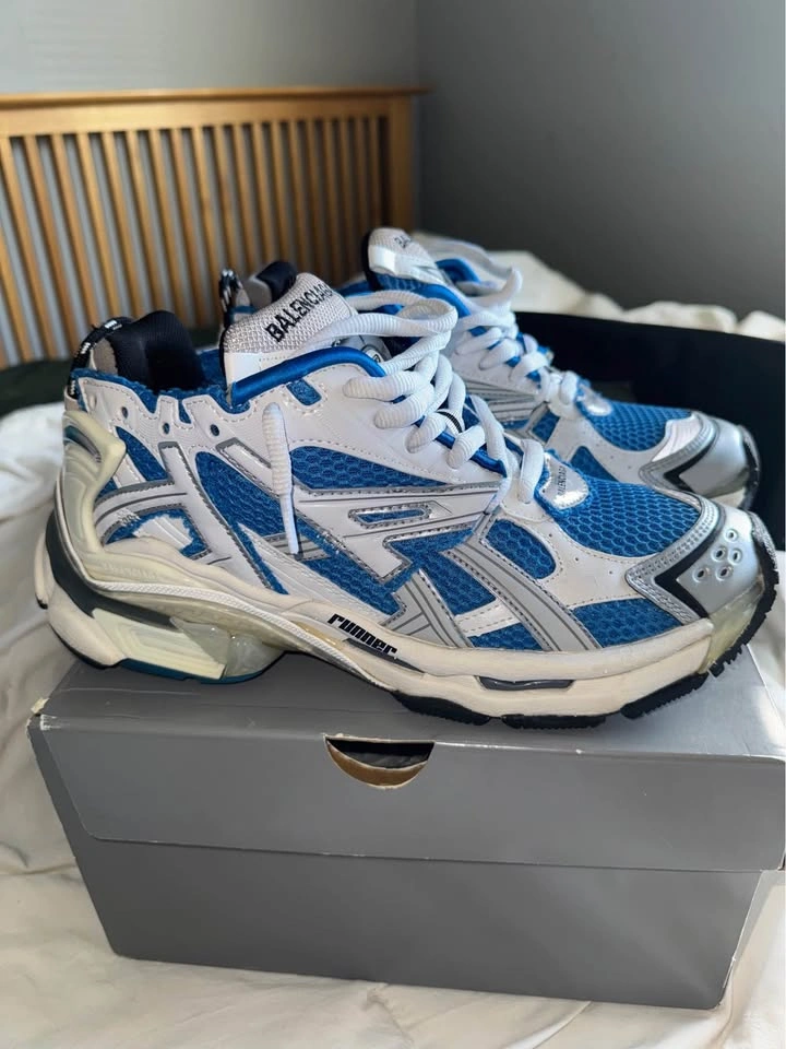 Balenciaga Runners - photo 2