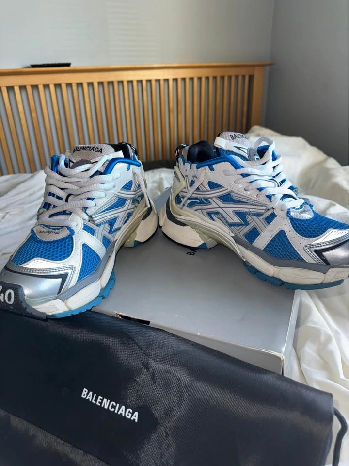 Balenciaga Runners - photo 4