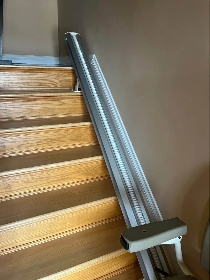 Home Chair Lift for Stairs - photo 2