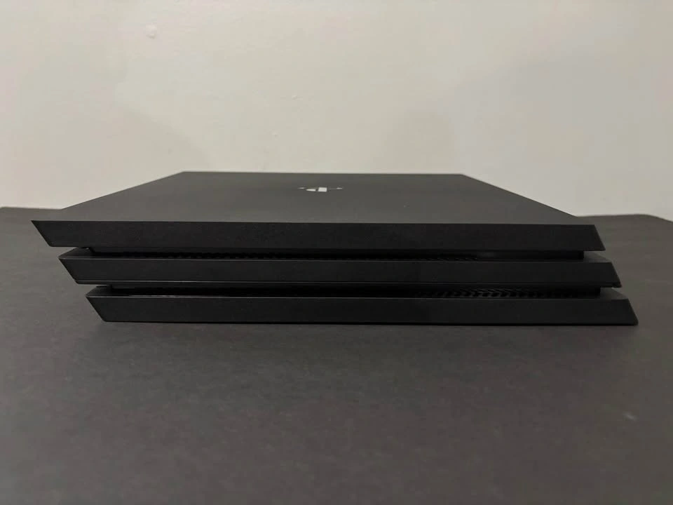 2TB PS4 Pro + 2 Controllers + 9 PS4 Games - $300! - photo 3