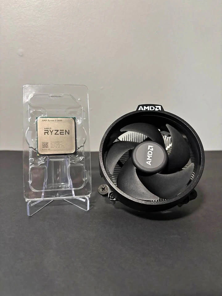 AMD Ryzen 5 2600 + Wraith Stealth Cooler - LIKE NEW