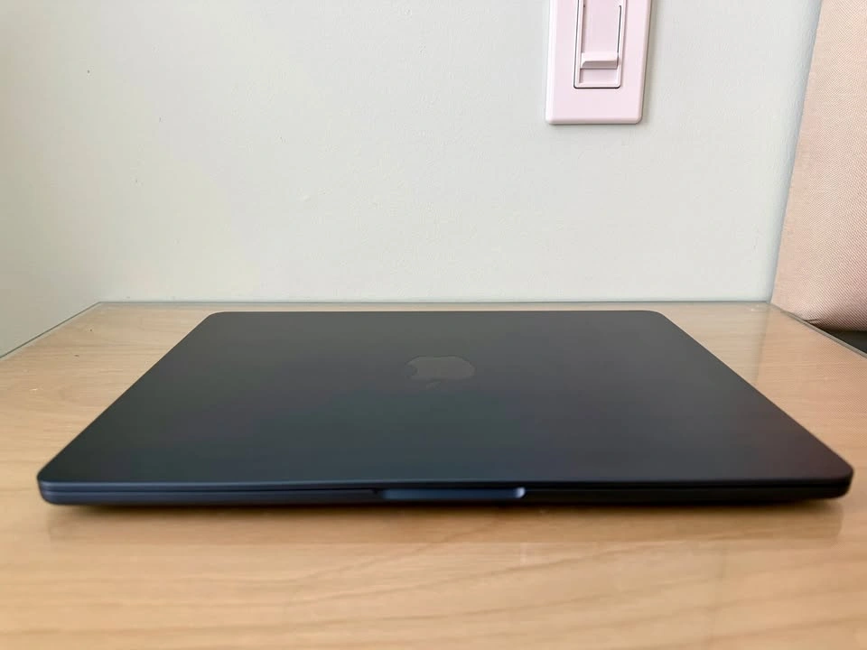 Apple MacBook Air 13" (2024) M3 – Midnight | 16GB RAM | 512GB SS - photo 3