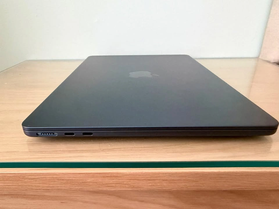 Apple MacBook Air 13" (2024) M3 – Midnight | 16GB RAM | 512GB SS - photo 4