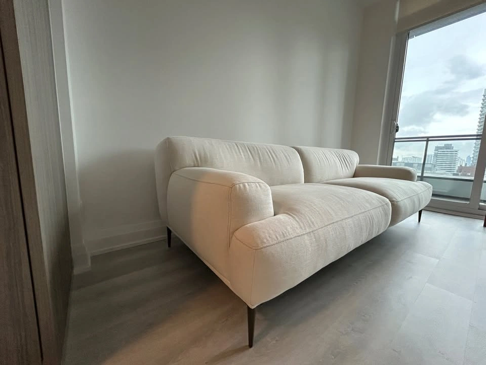 Article Abisko 91” Sofa – Quartz White – Like New - photo 2