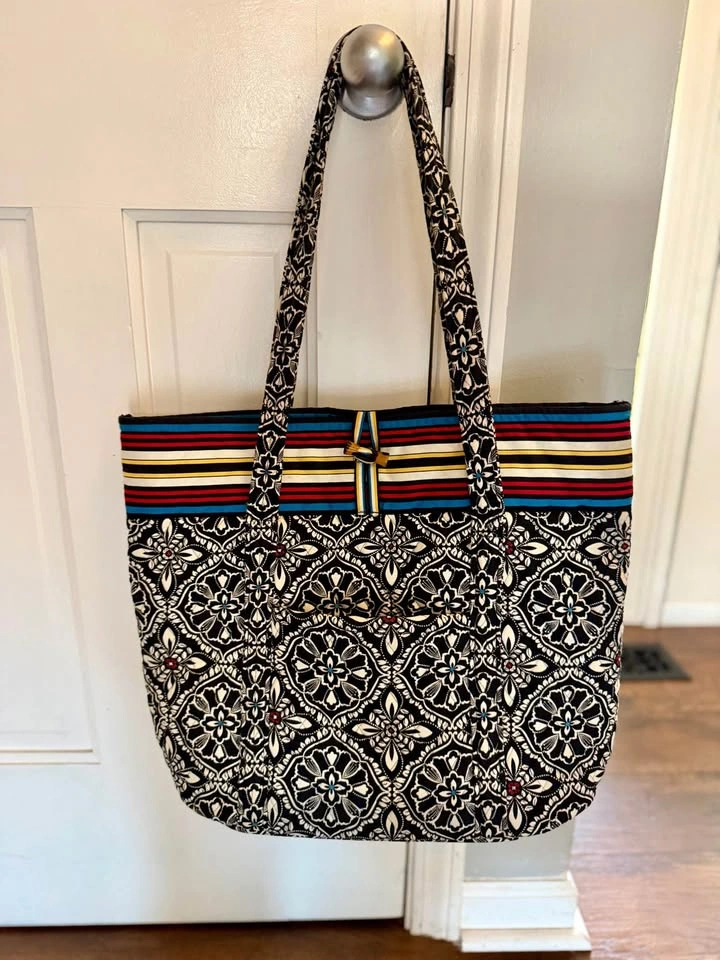Vera Bradley Tote - photo 3