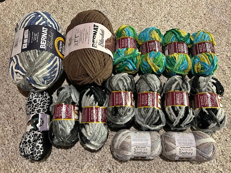 New 15 Packs of Yarn