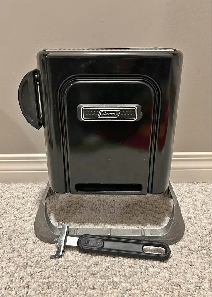 Coleman Fold N Go Charcoal Grill
