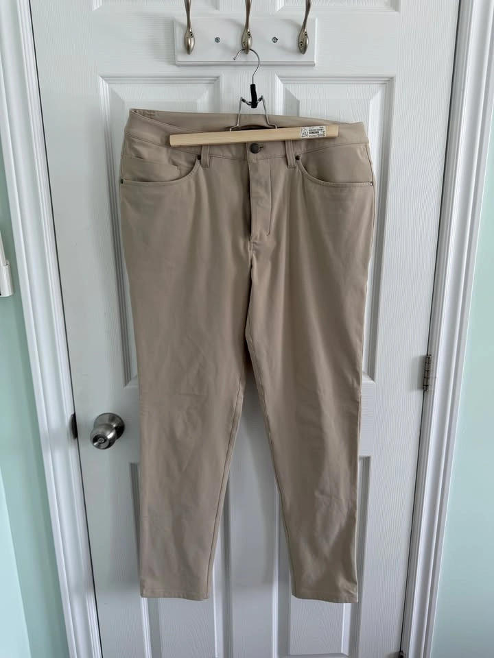 Lululemon Classic-Fit 5 Pocket Pant – WarpstremeTM – Khaki (33x3 - photo 2