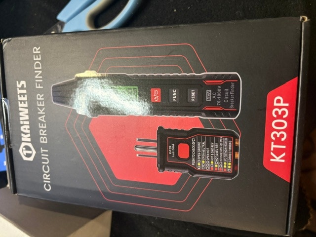 Circuit Breaker Finder - LCD Display, GFCI Tester