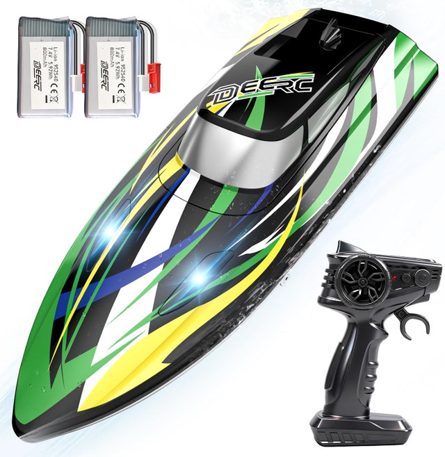 Fast RC Boat 30kmh LED Lights Self Righting Remote Control 2 Bat