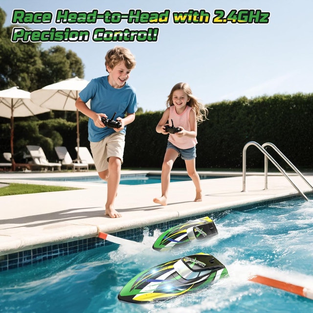 Fast RC Boat 30kmh LED Lights Self Righting Remote Control 2 Bat - photo 2
