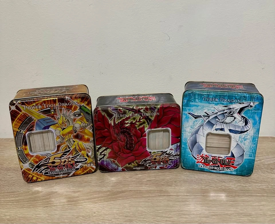 Huge Unsearched Yu-Gi-Oh! Bulk Lot In Vintage Collectible Tins - photo 2
