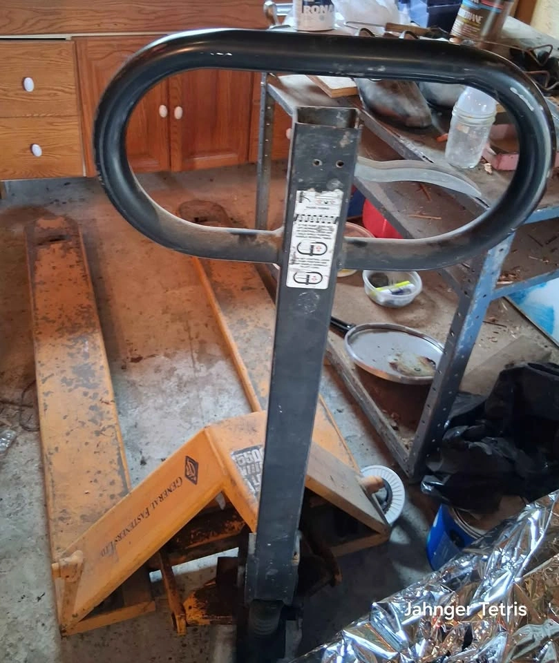 General Fasteners Ltd 5500 lbs Pallet Jack - photo 3