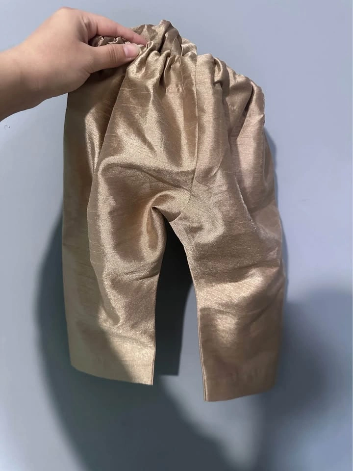 Gold Silk Kurta Pajama with Glass Work (9-16 Months) - photo 4