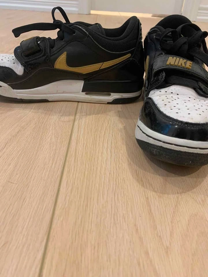 Jordan Legacy 312 Low Black Gold. Size Y6 - photo 4