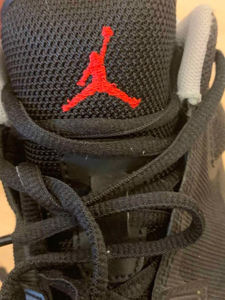 Jordan Max Aura 3 Black Red - photo 3