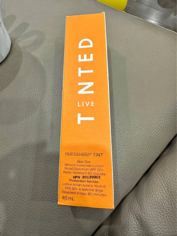 NEW Tinted Live Hueguard Tint SPF 50+ Sunscreen - Shade 07