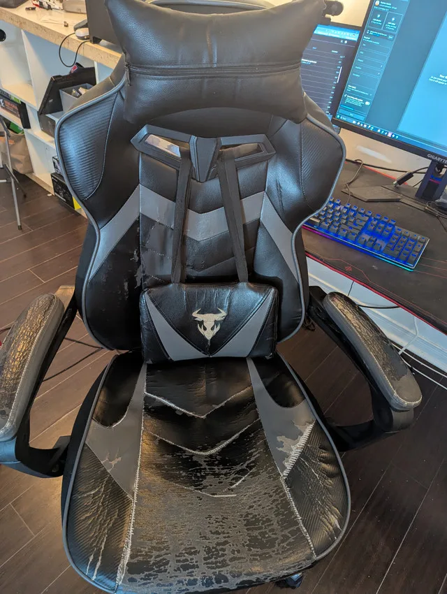 gaming chair thumbnail