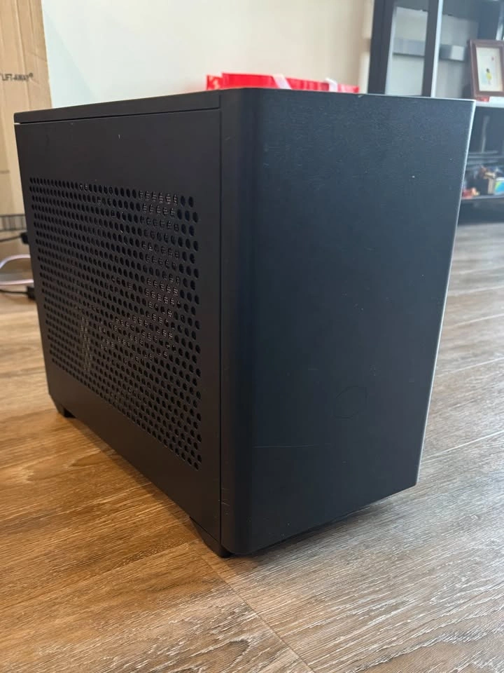 MasterBox NR200 Mini-ITX PC Case (Used) - photo 2