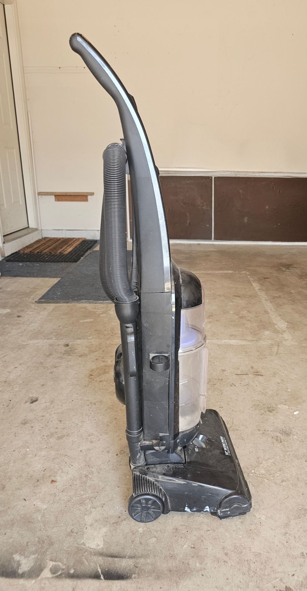 Bissell Rewind CleanView Pet Vacuum - photo 3
