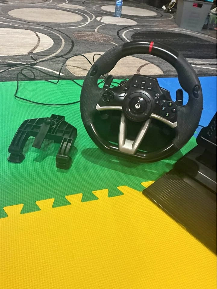 Used HORI XBOX Steering Wheel