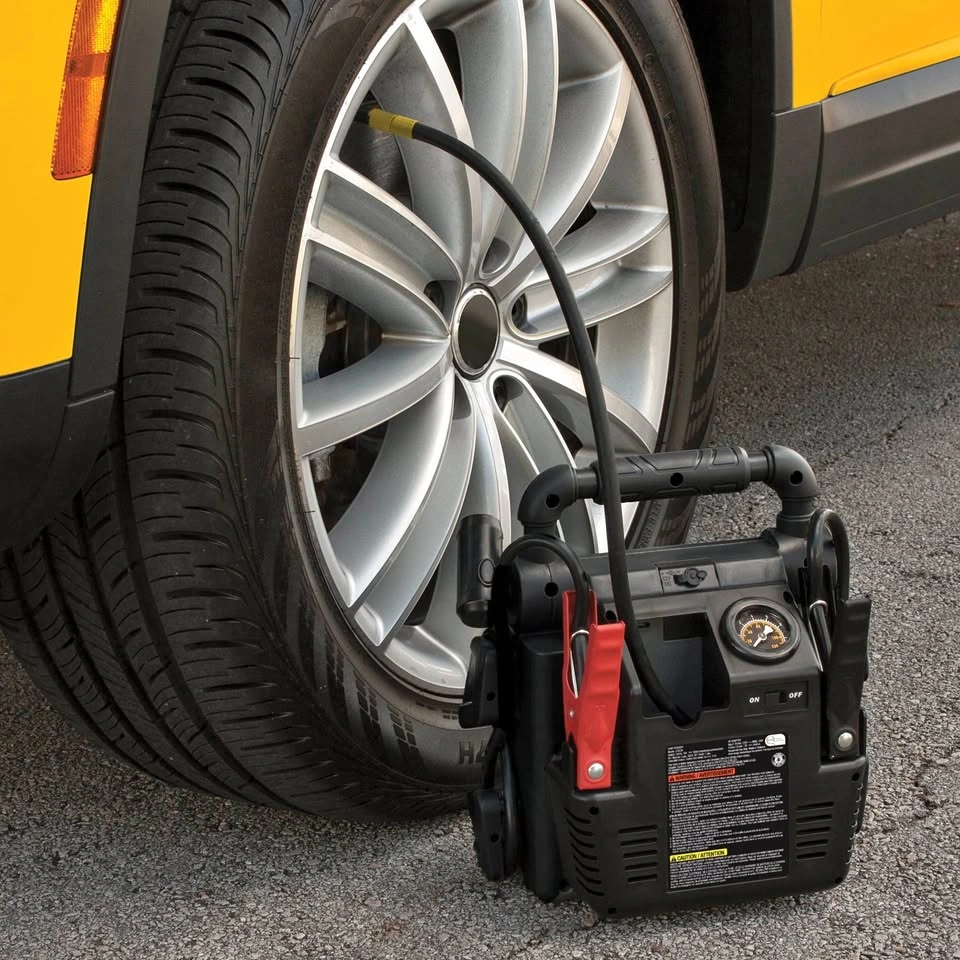 EverStart 700 Peak Amp Jump-Starter w/ Compressor & USB