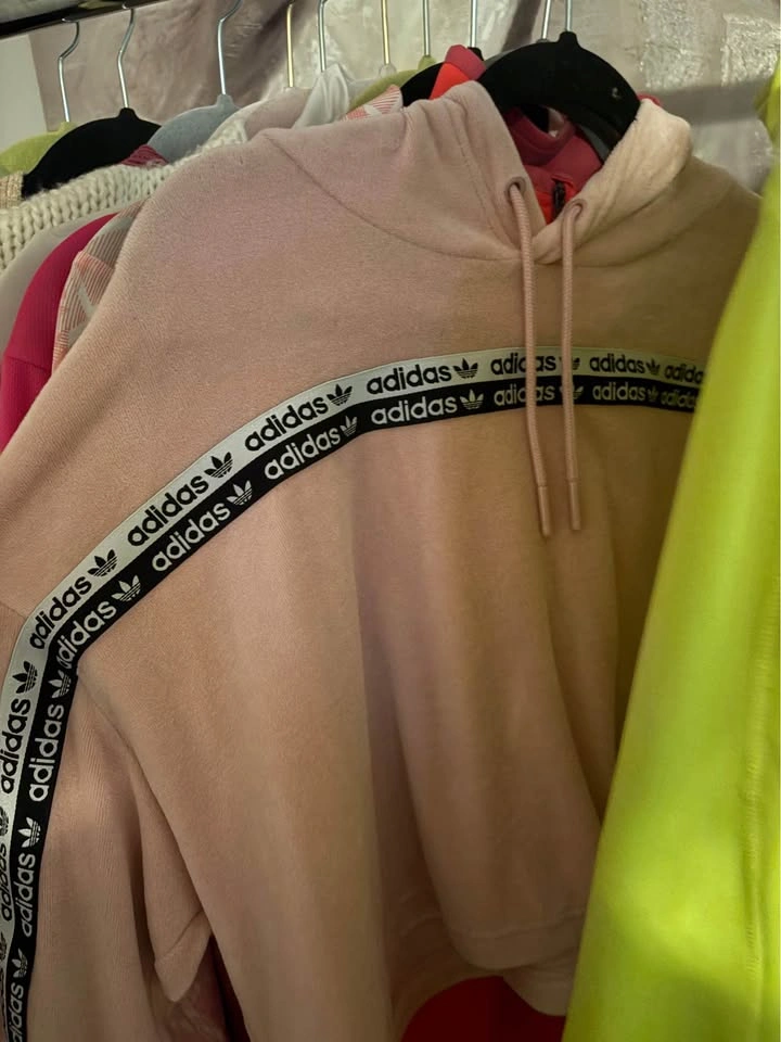 Women’s Clothing Bundle | Lululemon, Adidas, Brooks & More - photo 3