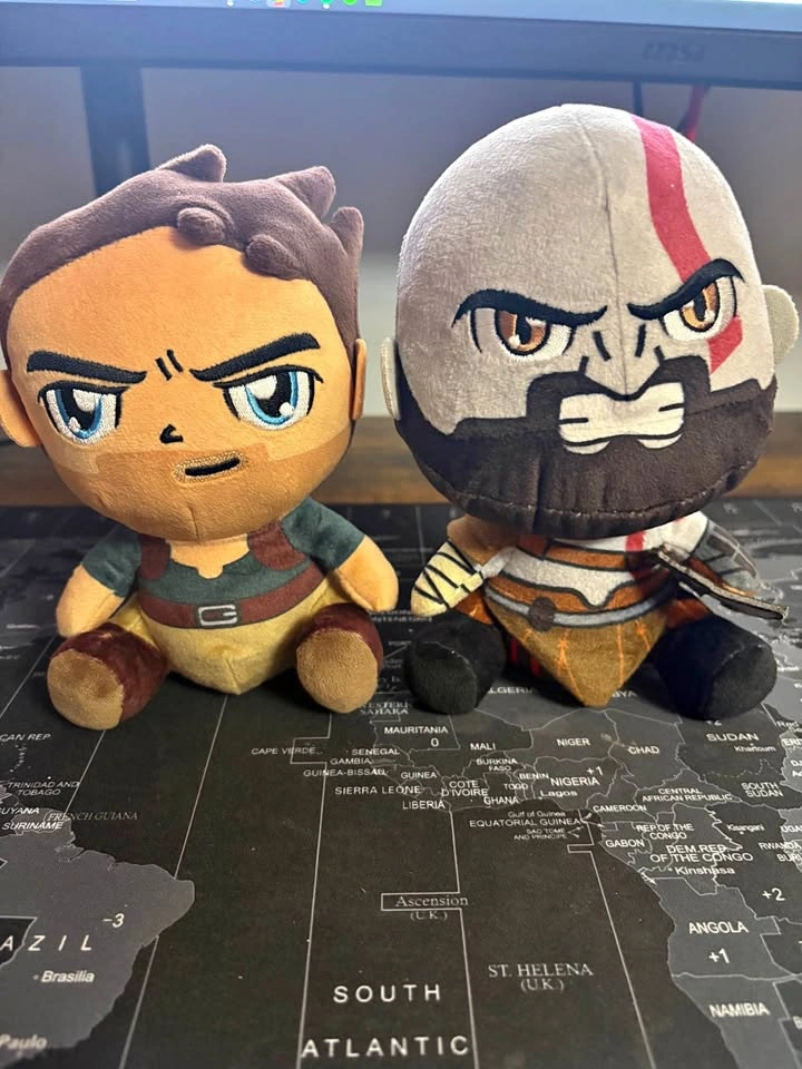 PlayStation Plush Collection – Kratos & Nathan Drake – Official
