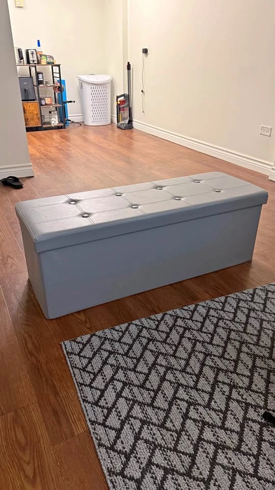 Sitting Bench with storage