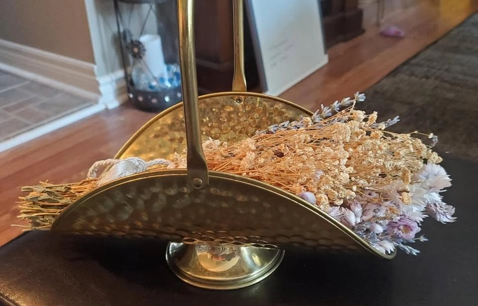 Vintage Hammered Brass Basket w Handle - photo 3
