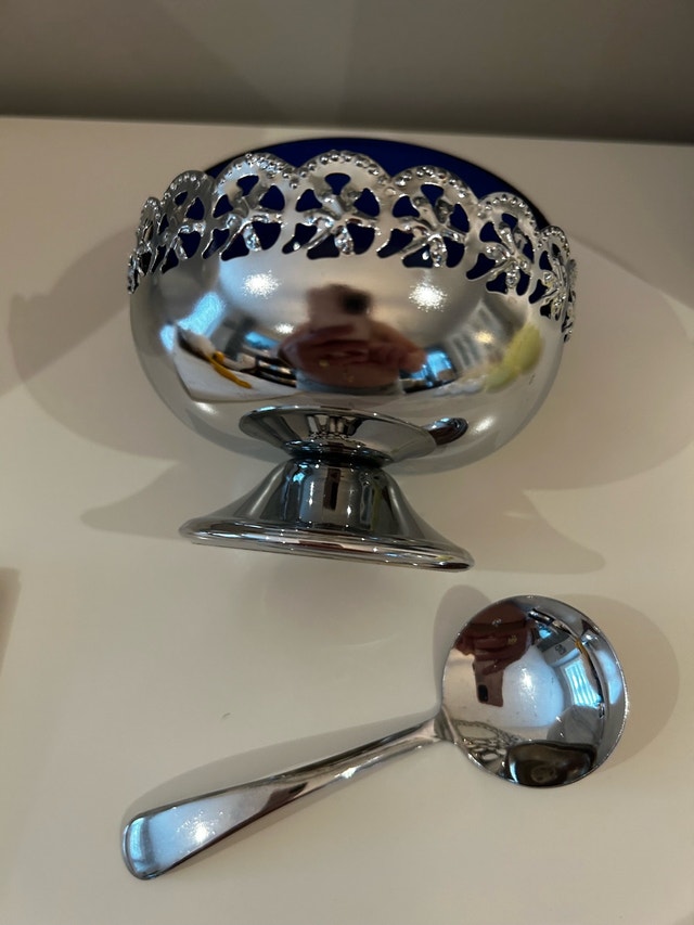 Vintage Sugar/Grated Cheese Bowl - photo 2