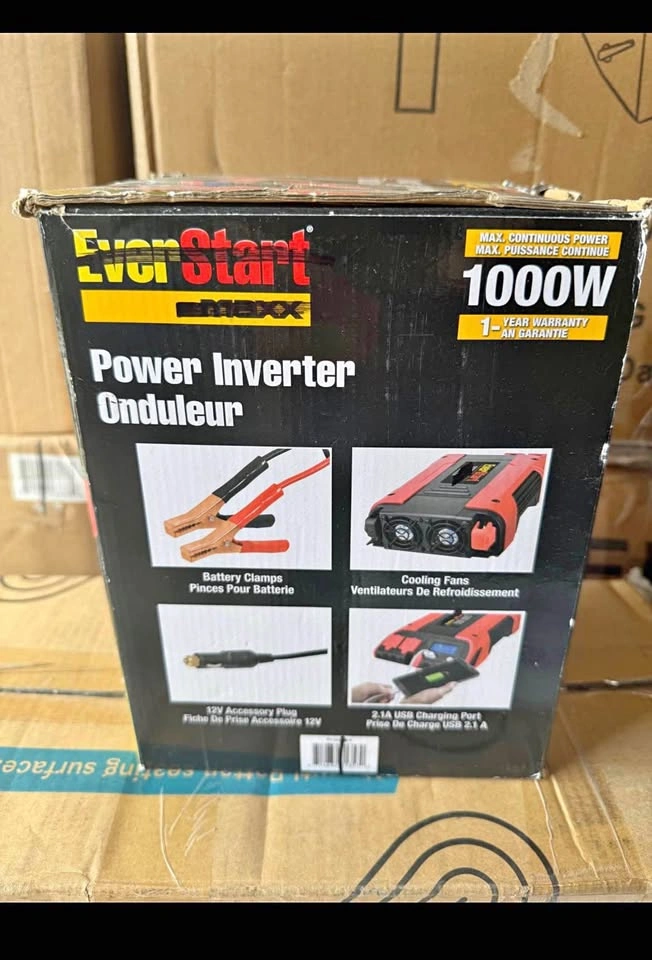 EverStart 1000 Watt Digital Inverter