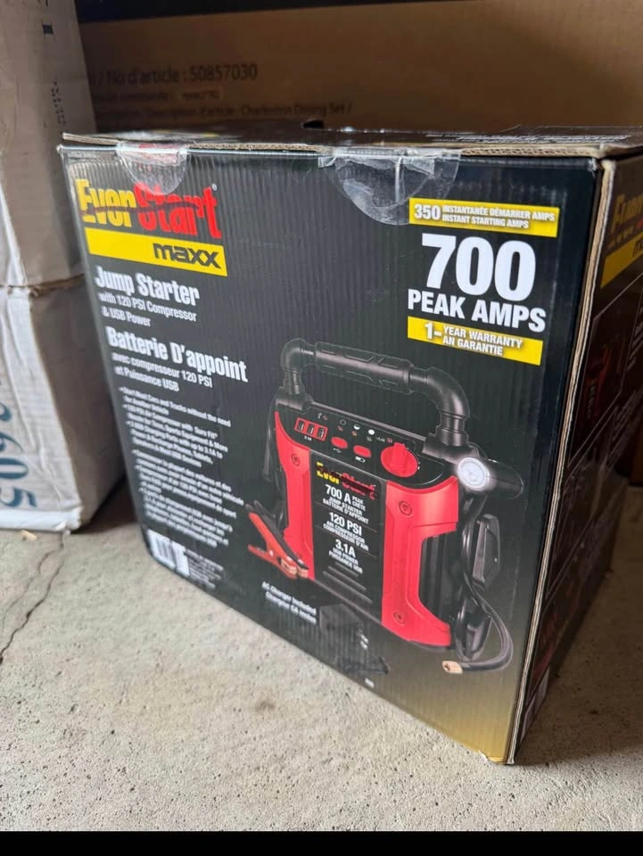 EverStart 700 Peak Amp Jump-Starter w/ Compressor & USB - photo 5
