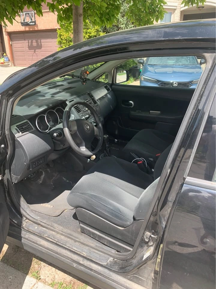 2011 Nissan Versa - photo 5