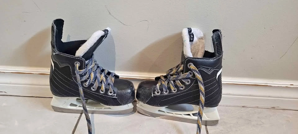 Youth Hockey Skates