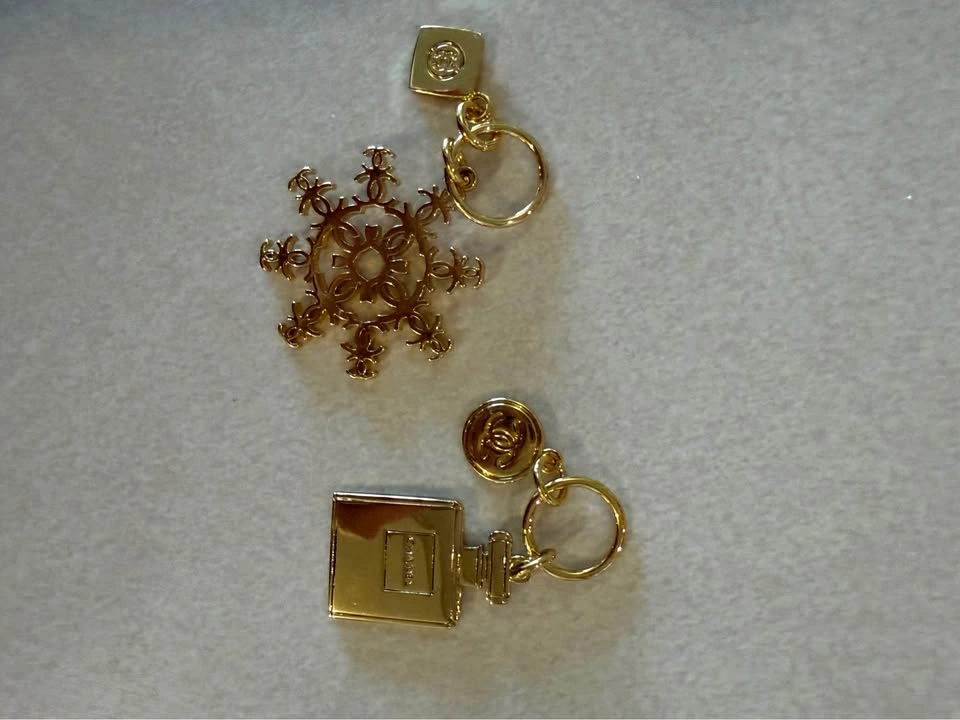 Channel exclusive charms - photo 2