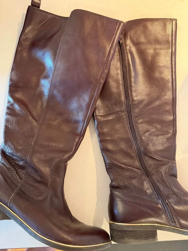 Long brown leather boots size 10 - photo 2