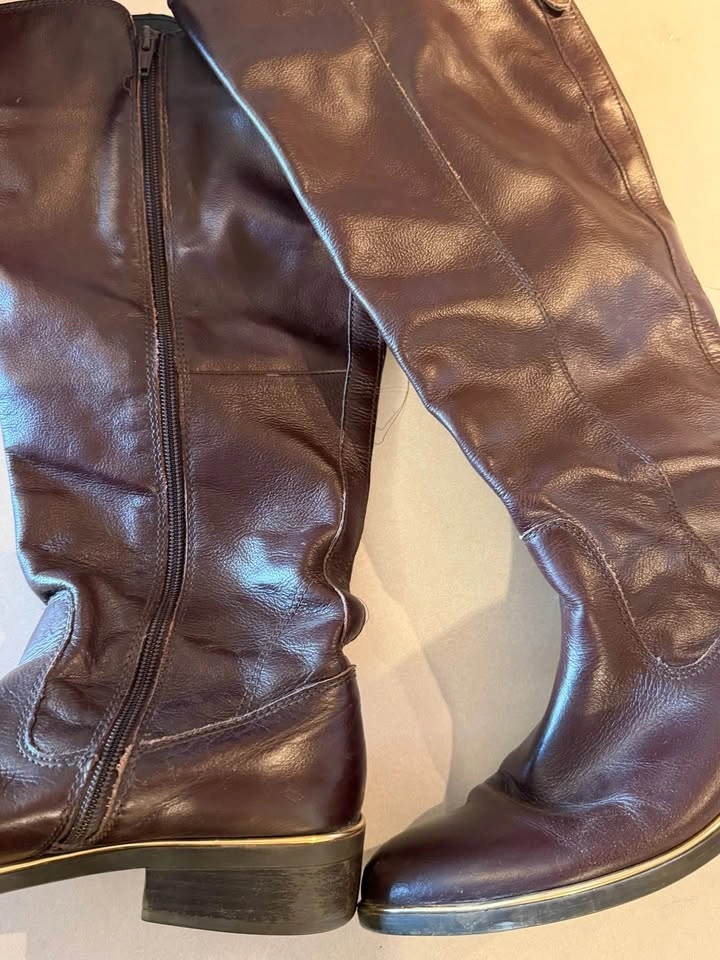 Long brown leather boots size 10 - photo 3
