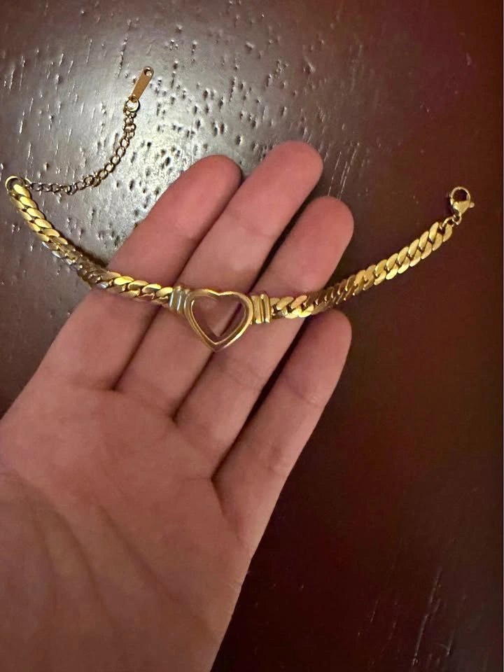 Heart bracelet