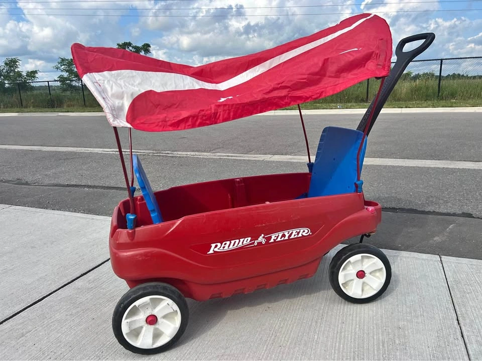 Radio Flyer Wagon w/ Canopy