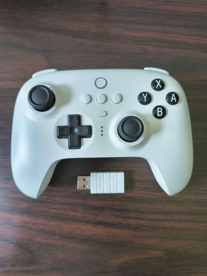 8BitDo Ultimate Bluetooth controller - photo 3