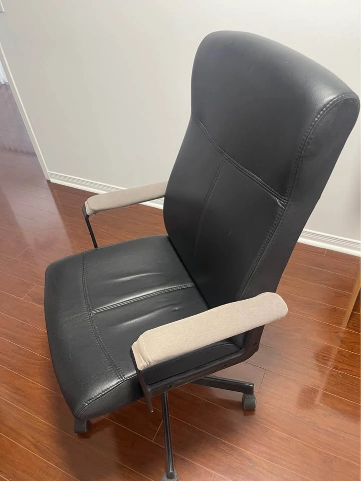 Black Faux Leather High-Back Executive Office Chair - photo 2