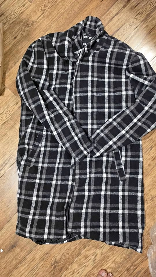 Refuge Men Plaid Long Overcoat / Trench Coat – Size XL