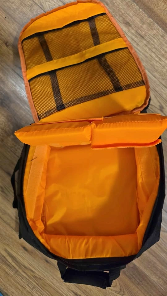 Compact Camera Backpack with Adjustable Dividers – Excellent Con