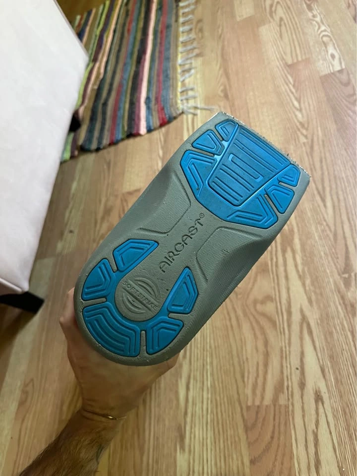 Walking boot, large - photo 2