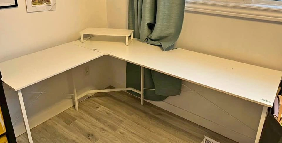 L shaped desk white