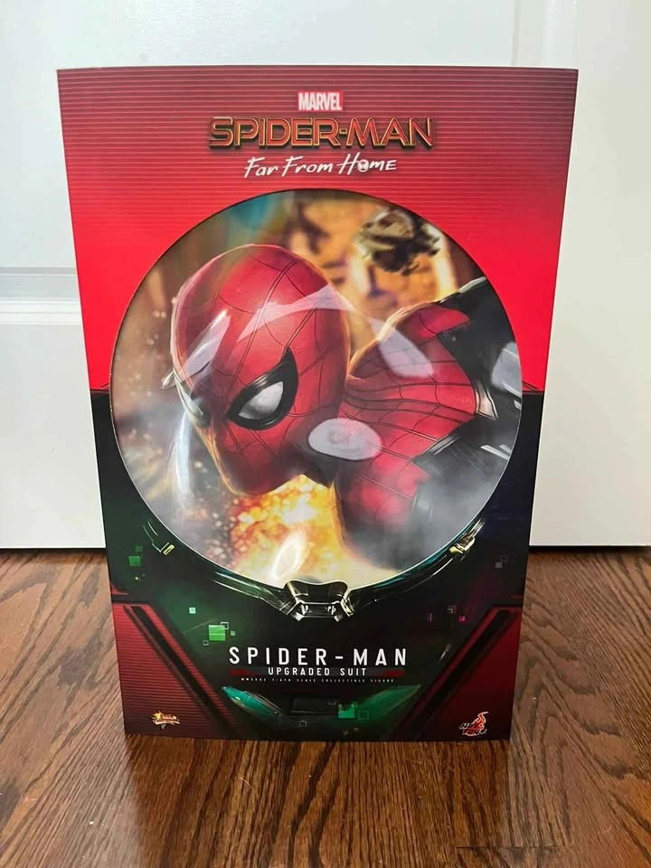 Spiderman far from home 1/6 figure - photo 2