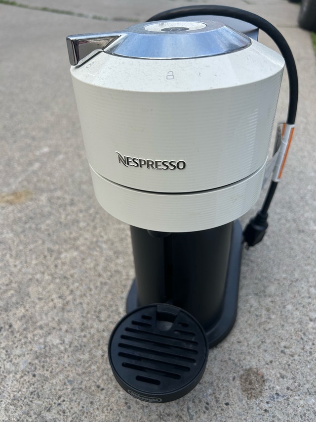 Nespresso Vertuo Next Coffee Machine