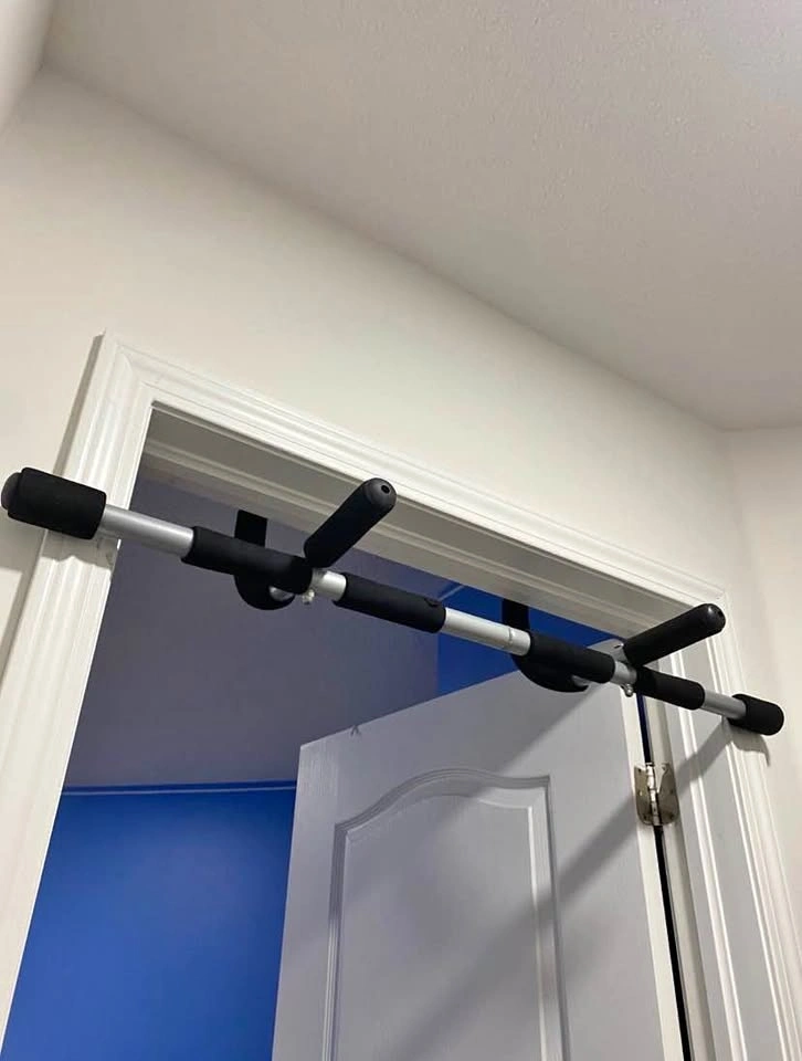Doorway Pull-Up Bar / Chin-Up Bar – Multi-Grip Workout Bar